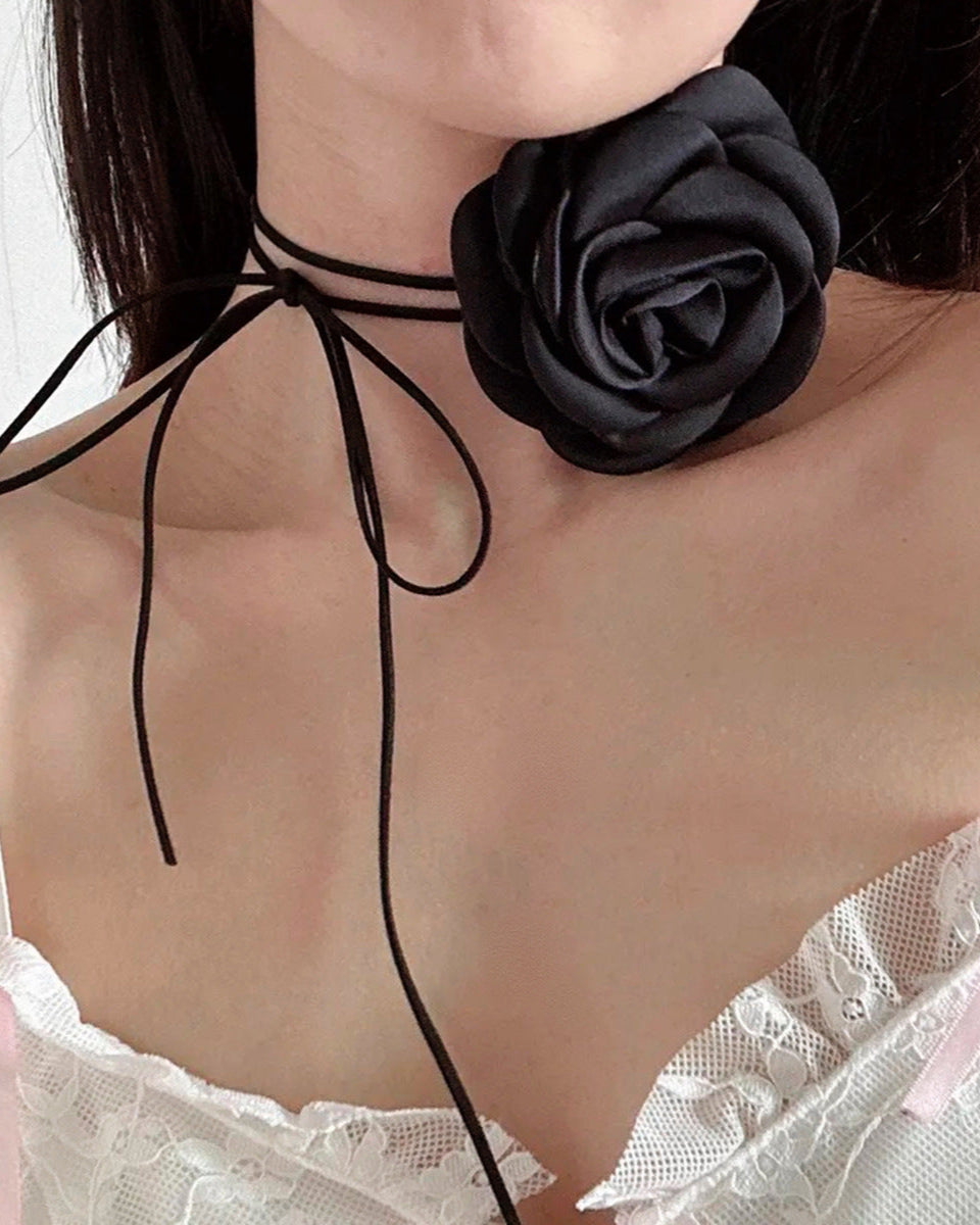 Camellia Choker