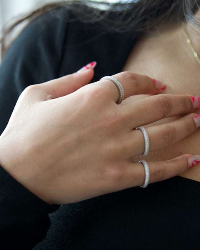 Shimmering Line Ring