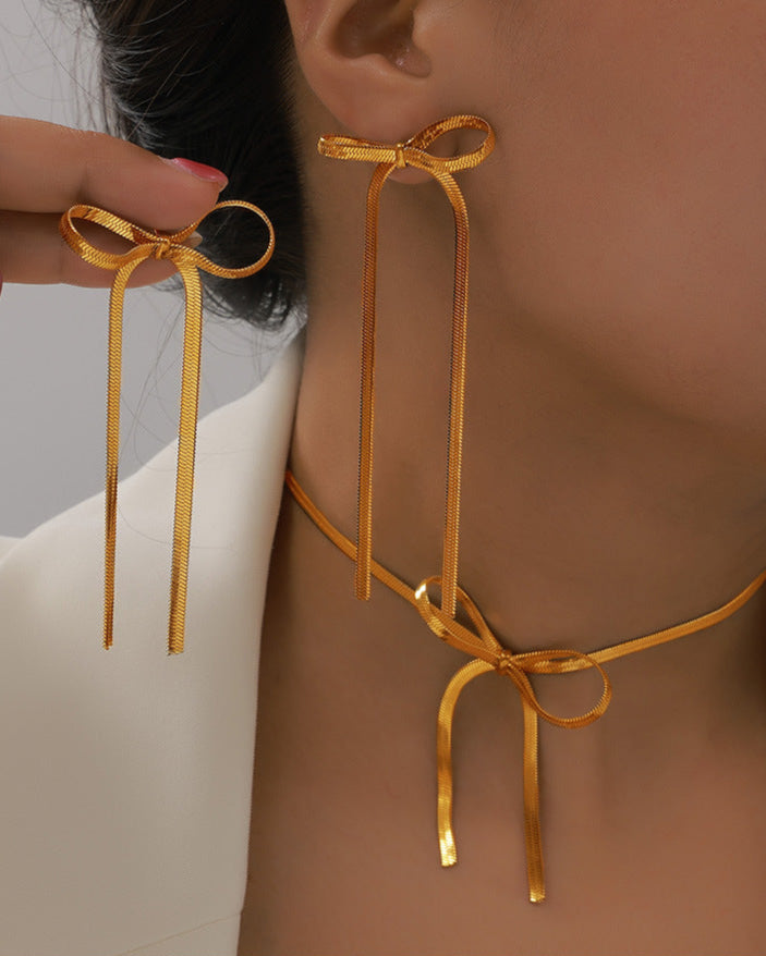 Knotty Bow Collection
